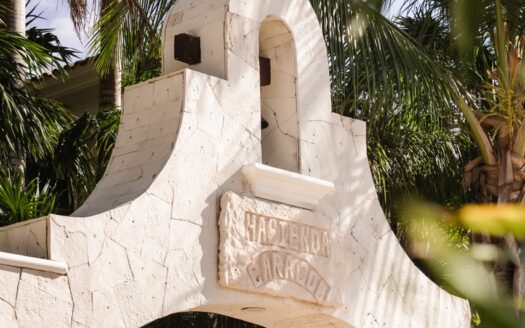 Hacienda Coral 10 Bedroom Beachfront Villa