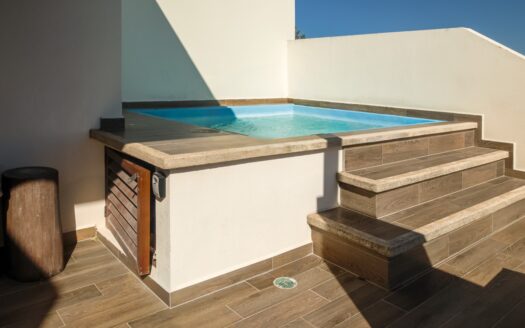 Jungle Sanctuary: Luxury Penthouse in La Veleta, Tulum